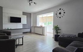 ILONA APARTAMENT 3 camere